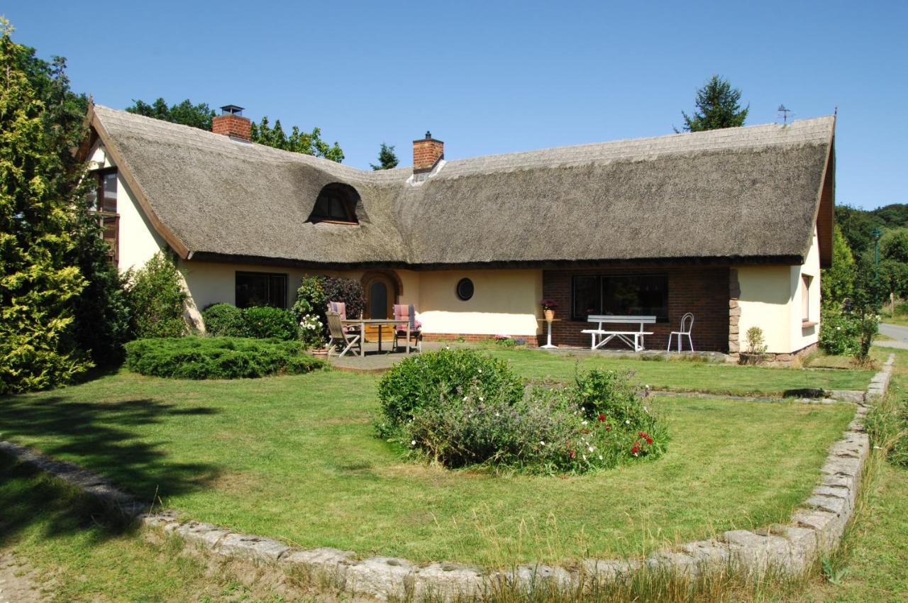Wg Bernstein - Reetdachhaus - Ruhe Und Seeblick Sellin  Exterior foto